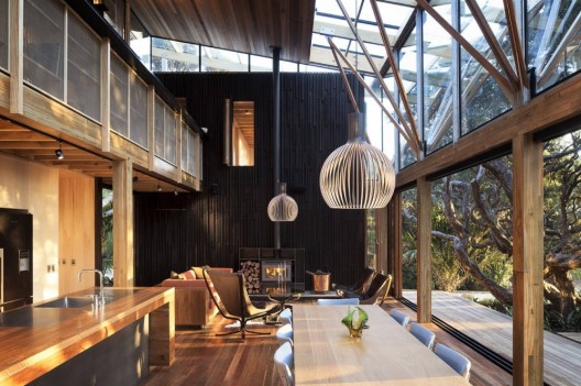 Under Pohutukawa / Herbst Architects. Image © Patrick Reynolds