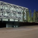 EIGHT Office Complex / PEOPLE © George Fakaros