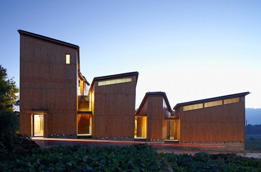 Museum of Handcraft Paper, Gaoligong Mountain, China / Trace Architecture Office © AKAA / Shu He