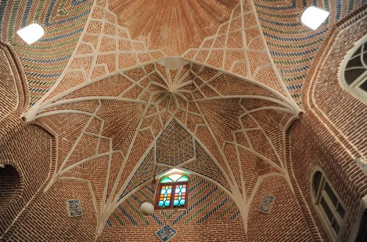 Rehabilitation of Tabriz Bazaar, Tabriz, Iran / ICHTO East Azerbaijan Office © AKAA / Amir Anoushfar