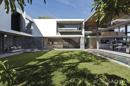 © SAOTA