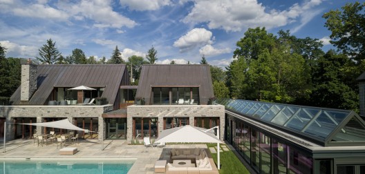 Courtesy of doublespace photography and Barry J.Hobin & Associates Architects Inc.