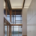 Won Dharma / hanrahanMeyers architects Won Dharma / hanrahanMeyers architects © Michael Moran / ottoarchive.com