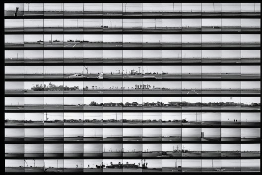 © Edward Ruscha-The Getty Research Institute, Los Angeles (2012.M.2) / Edward Ruscha photographs of Los Angeles streets and related documentation: Santa Monica Boulevard, Melrose Avenue, Pacific Coast Highway and other streets.