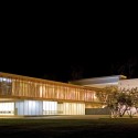 Colegio Los Nogales / Daniel Bonilla Arquitectos Colegio Los Nogales / Daniel Bonilla Arquitectos © Rodrigo Dávila