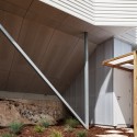 Suburban Beach House / David Barr + Ross Brewin Suburban Beach House / David Barr + Ross Brewin © Robert Frith