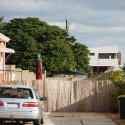 Suburban Beach House / David Barr + Ross Brewin Suburban Beach House / David Barr + Ross Brewin © Robert Frith