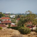 Suburban Beach House / David Barr + Ross Brewin Suburban Beach House / David Barr + Ross Brewin © Robert Frith