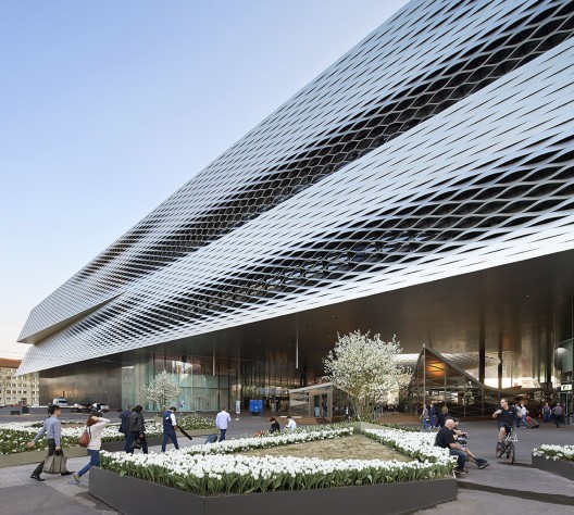 © Hufton + Crow