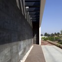 House in Talmei Elazar / Dan & Hila Israelevitz Architects House in Talmei Elazar / Dan & Hila Israelevitz Architects Courtesy of Dan & Hila Israelevitz Architects