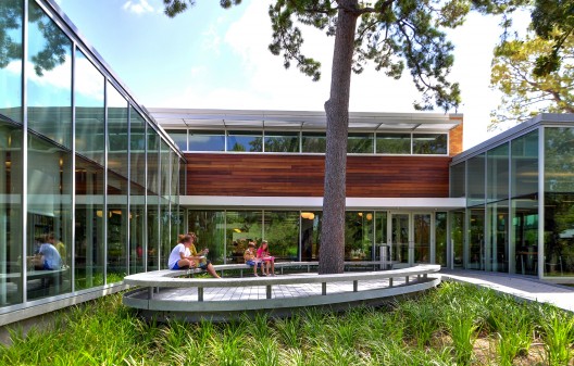 Oak Forest Neighborhood Library; Houston / NAAA + AWI + JRA © Light Sensible