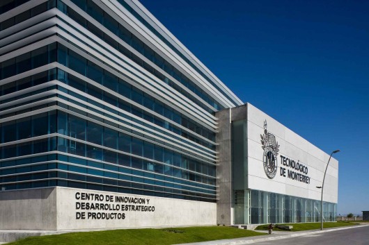 Centro de Innovación y Desarrollo estratégico de productos del Tecnologico de Monterrey (CIDEP) / Bernardo Hinojosa Centro de Innovación y Desarrollo estratégico de productos del Tecnologico de Monterrey (CIDEP) / Bernardo Hinojosa © Francisco Lubbert