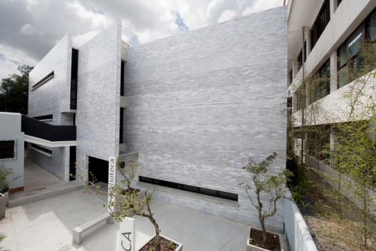 Courtesy of Solis Colomer arquitectos