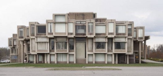 Southwest Elevation, Orange County Government Center, 2012, Goshen, NY. Photo by Sean Hemmerle. From the 2013 Graham Foundation Individual Grant to Sean Hemmerle and William Watson for Brutal Legacy: Paul Rudolph's Orange County Government Center