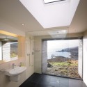 Tigh Port na Long / Dualchas Architects Tigh Port na Long / Dualchas Architects © Andre Lee