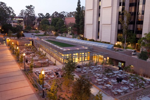 Education Award: University of California Los Angeles Court of Sciences Student Center / Safdie Rabines Architects