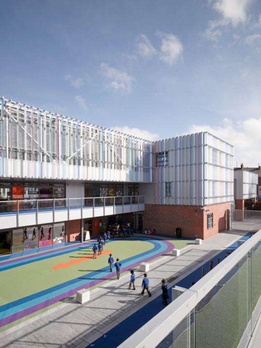 St Silas CofE Primary School, Blackburn by Capita Symonds Yorkshire © Nick Gutteridge