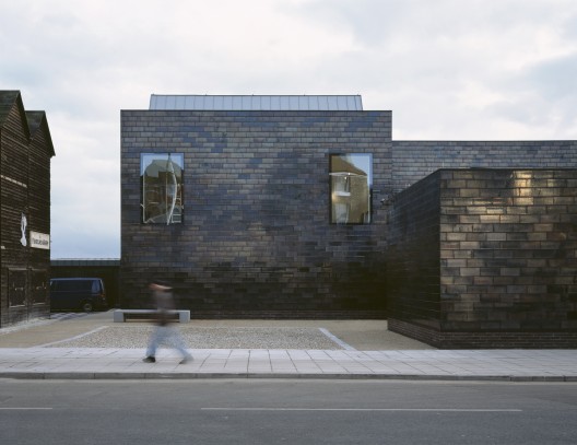 Jerwood Gallery, Hastings by HAT Projects © Loana Marinescu
