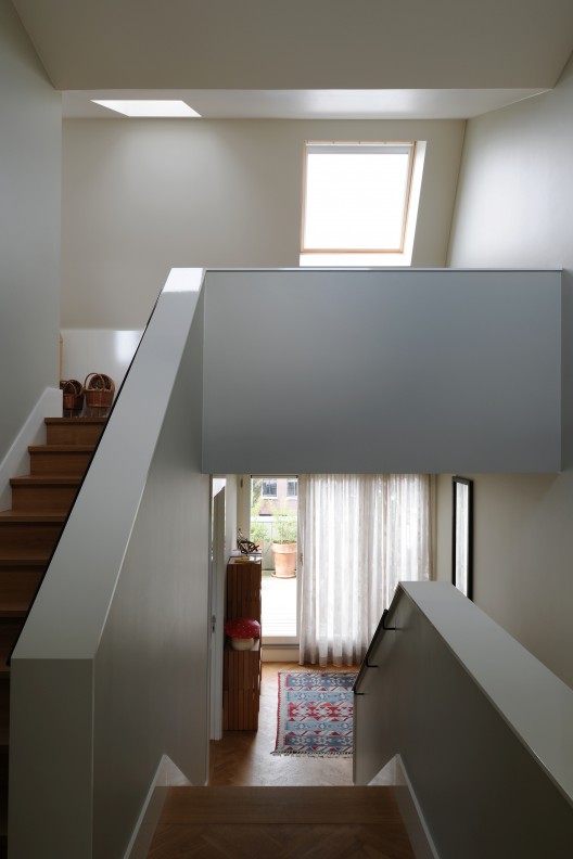 Hoflaan House, Rotterdam, Netherlands by Maccreanor Lavington © David Grandorge