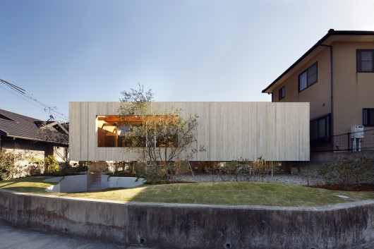 Pit House / UID Architects Pit House / UID Architects © Koji Fujii / Nacasa & Partners