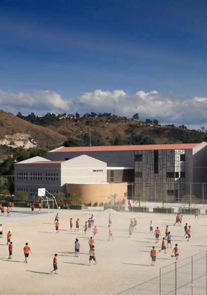Courtesy of Solis Colomer arquitectos