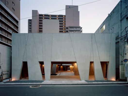 © Kai Nakamura