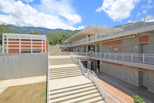 Courtesy of Campuzano Arquitectos