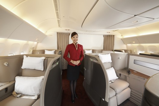 First Class Cabin designed by Foster + Partners. © Steve Wong