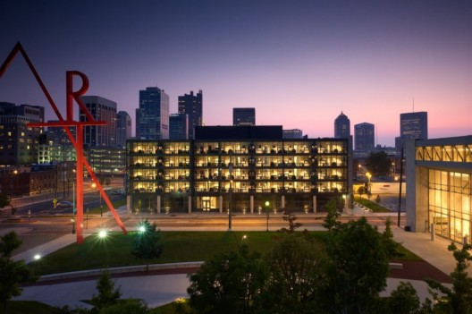 Design Square Apartments at CCAD – Acock Associates. Image © Brad Feinknopf
