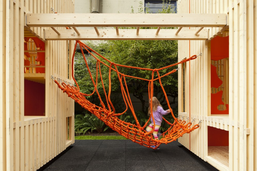 Children's Playhouse 'Sam + Pam' / Office of McFarlane Biggar Children's Playhouse 'Sam + Pam' / Office of McFarlane Biggar
