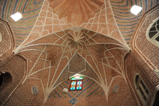 Rehabilitation of Tabriz Bazaar; Tabriz, Iran / ICHTO East Azerbaijan Office. Image © AKAA / Amir Anoushfar