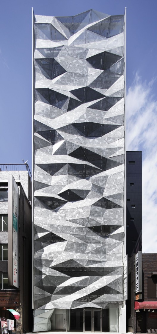 © nacasa & partners Inc.