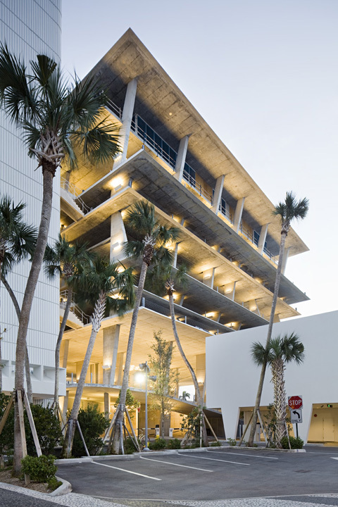 1111 Lincoln Road in Miami by Herzog & de Meuron. Image © Nelson Garrido/1111Lincoln Road Shot Reprinted with permission from MBeach1, LLLP