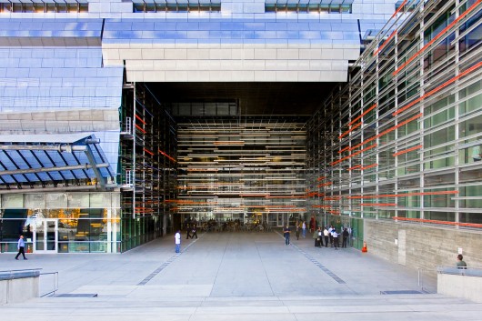 Caltrans Headquarters, Los Angeles, CA. Image © Naquib Hossain, Flickr User naquib