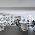 Terrace Restaurant at London Zoo / SHH Terrace Restaurant at London Zoo / SHH © Alastair Lever