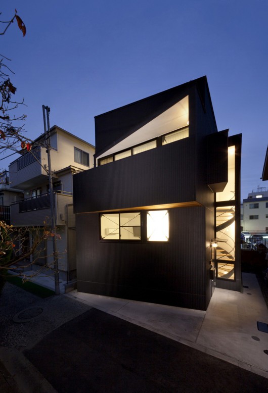 Courtesy of atelier HAKO architects