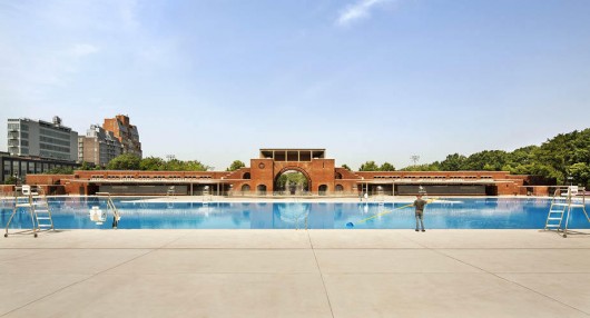 Best Restoration: McCarren Pool and Bathhouse / Rogers Marvel Architects. Image Courtesy of Rogers Marvel Architects