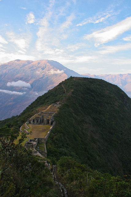 Choquequirao. Via Flickr CC User. Image © Danielle Pereira