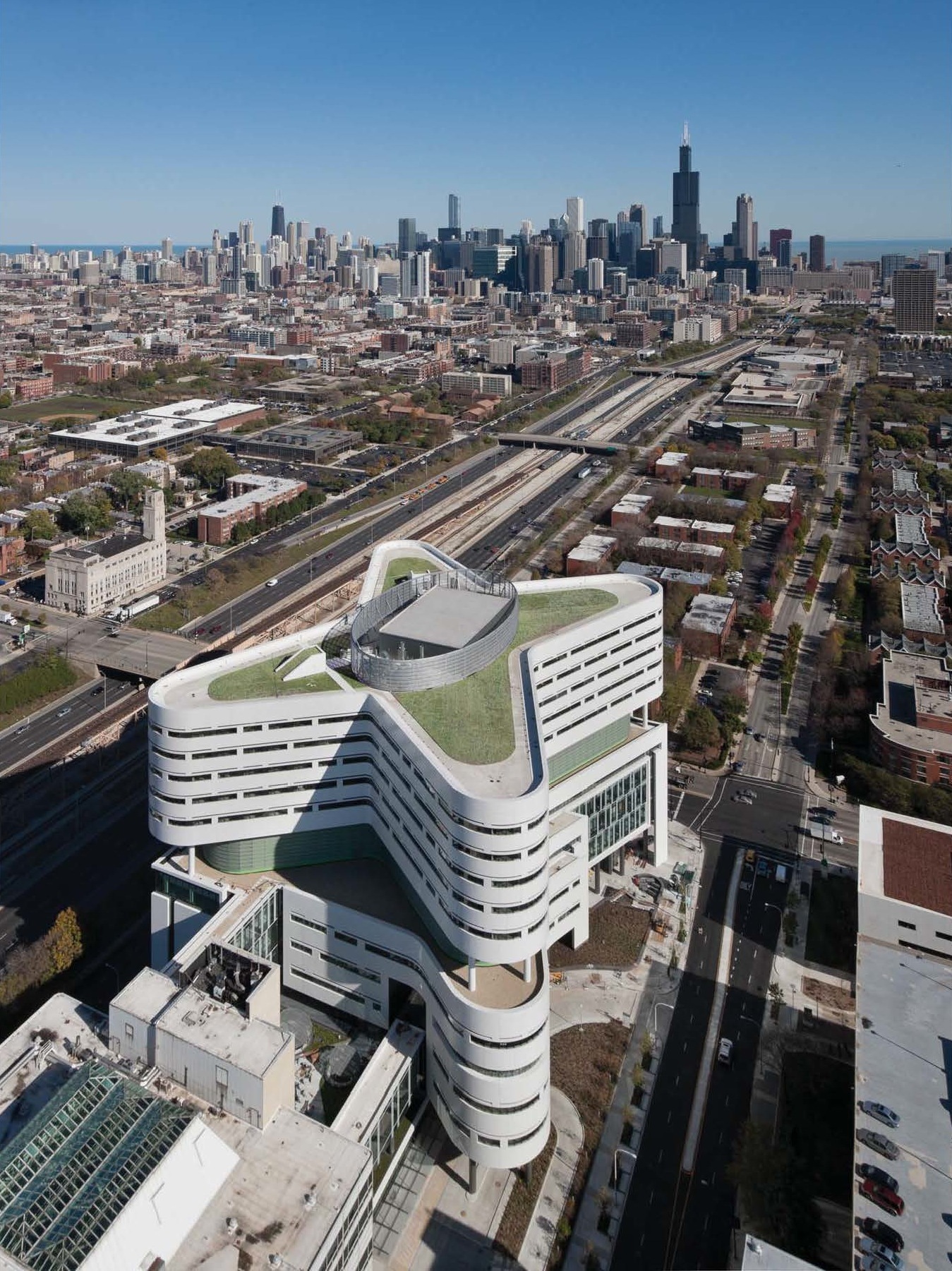 Rush University Medical Center / Perkins + Will Hospital