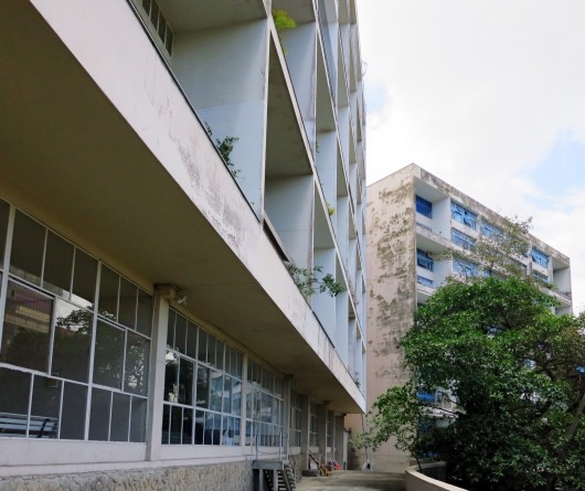 MMM Roberto, Julio de Barros Barreto Apartment Building (1947). Image © John Hartmann