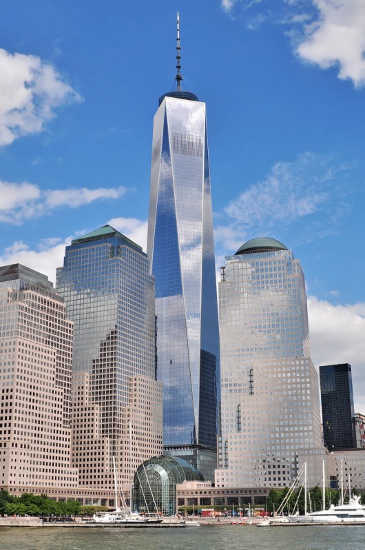 One World Trade Center as seen from the Hudson River. Image © Joe Mabel via Wikipedia