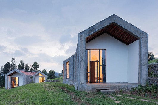 Butaro Doctor's Housing. Image © Iwan Baan