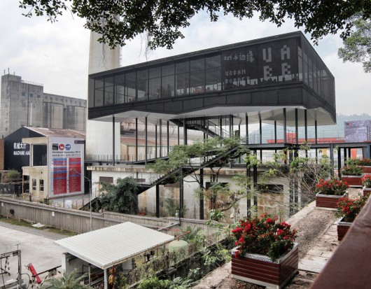 Entrance pavilion at the Value Factory © ArchDaily