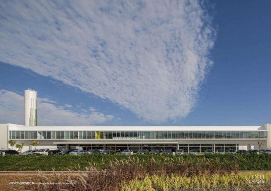 Cortesia de LoebCapote Arquitetura e Urbanismo