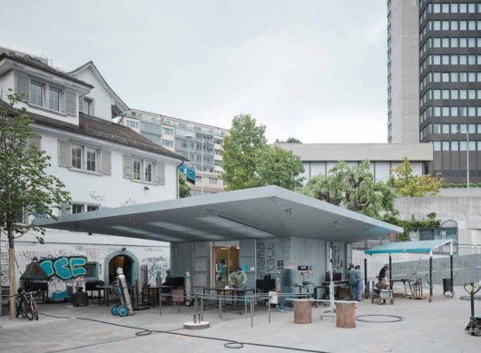 Offene Metallwerkstatt; phalt Architekten AG. Image Courtesy of Urban Living Awards