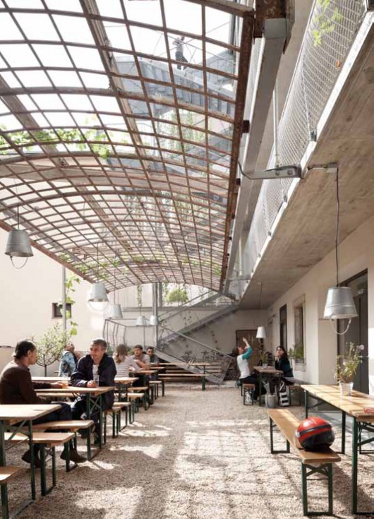VinziRast-mittendrin; gaupenraub +/-. Image Courtesy of Urban Living Awards