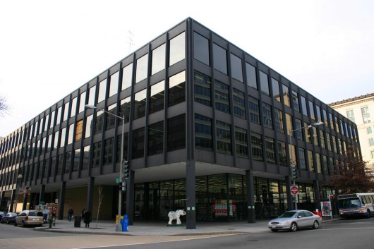 Martin Luther King Jr. Memorial Library / Ludwig Mies van der Rohe. Image © Flickr user Elvert Barnes