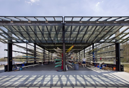 Community Rowing Boathouse / Anmahian Winton Architects © Peter Vanderwarker