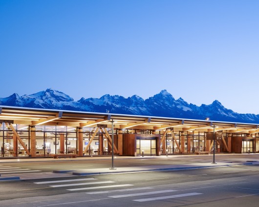 Jackson Hole Airport / Gensler © Matthew Millman