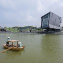 Giant Interactive Group Corporate Headquarters / Morphosis Architects. Image © Iwan Baan